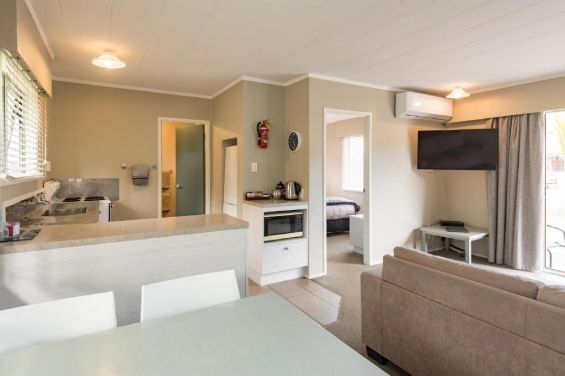 Superior 2-Bedroom